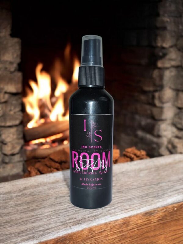 Smouldering Wood & Cinnamon Room Spray